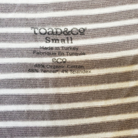 Toad&co Womens Gray/white striped tunic top. 3/4 length sleeves. Oversized. Size - Picture 2 of 6